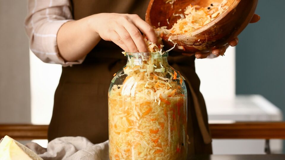 На 2,5 кг капусты понадобится 50 г соли