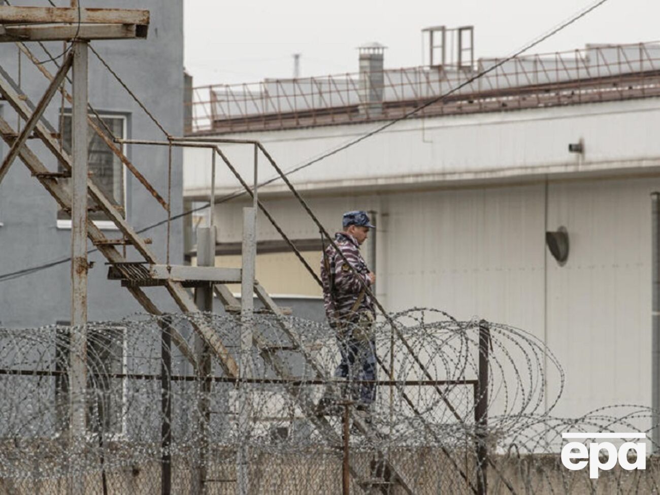 В России уже 10 лет не было амнистии, отмечает СВР