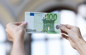 Із 1 лютого торговельні оператори Болгарії мають повертати решту лише в євро