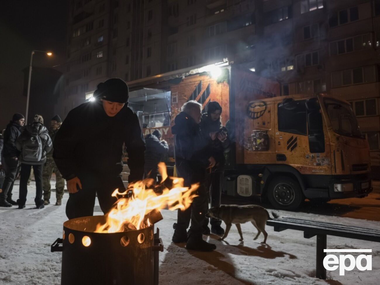 В Киеве продолжают работы по возобновлению теплоснабжения