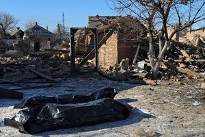 В Славянске из-под завалов частного дома извлекли тела женщины и ее 11-летней дочери, рассказали в полиции области