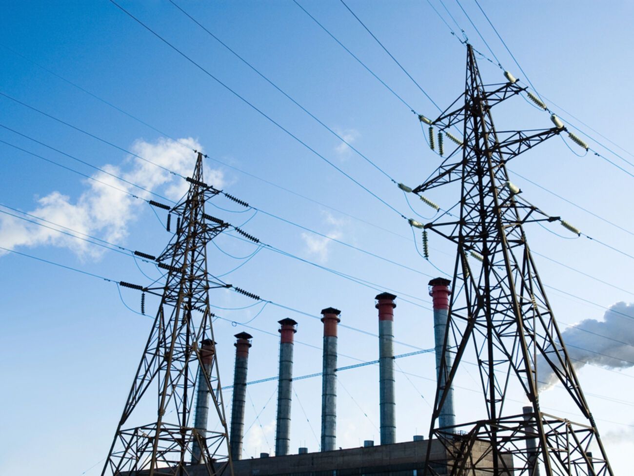 ДТЕК відновлює енергопостачання після обстрілів у низці областей України