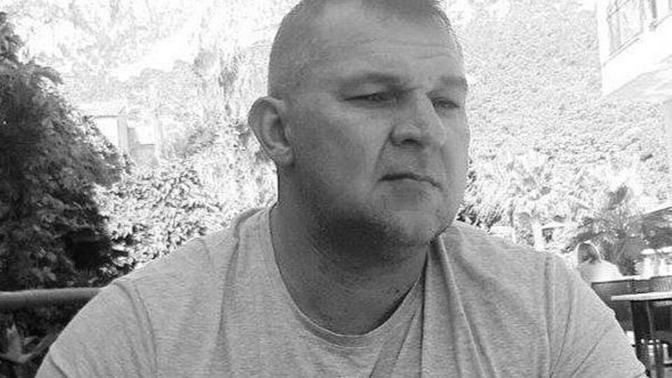 За словами знайомих убитого, чоловік понад 20 років працював у правоохоронних органах