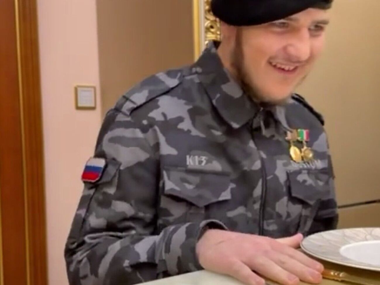 Кадиров показав на відео свого сина Адама