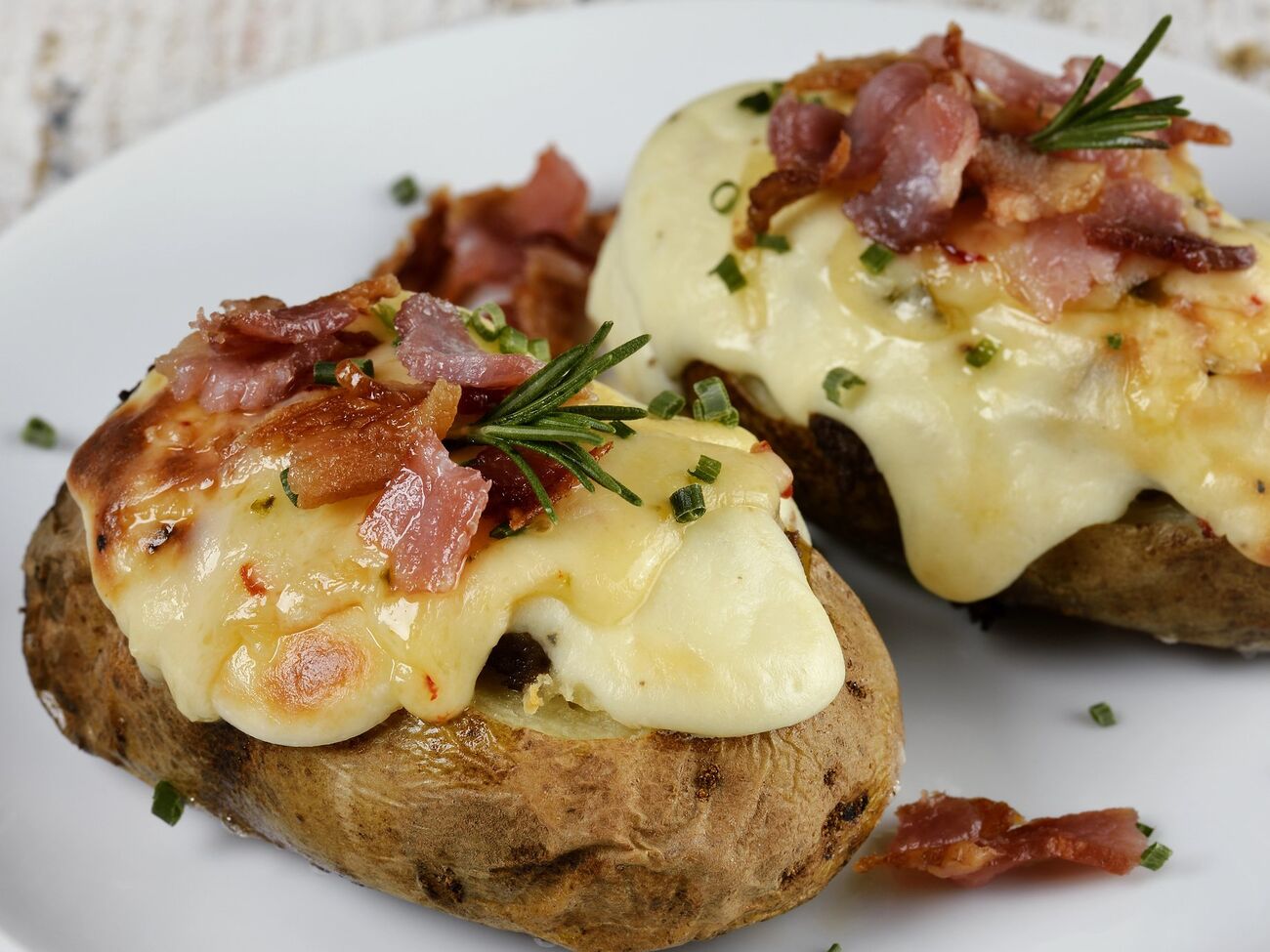 Для страви візьміть 300 г філе оселедця