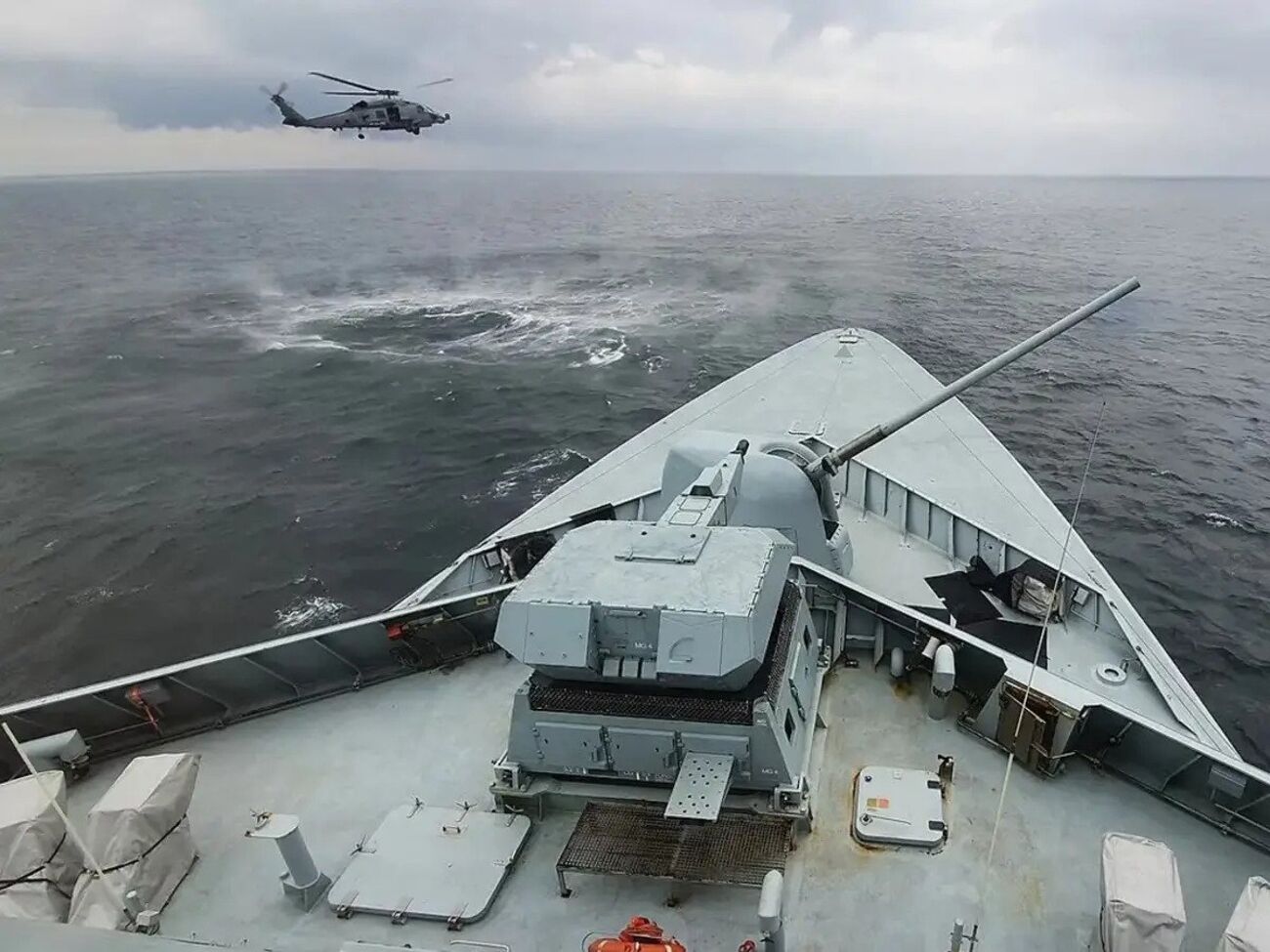Военно-морской флот ФРГ постоянно отрабатывает критические ситуации на учениях, говорит Каак