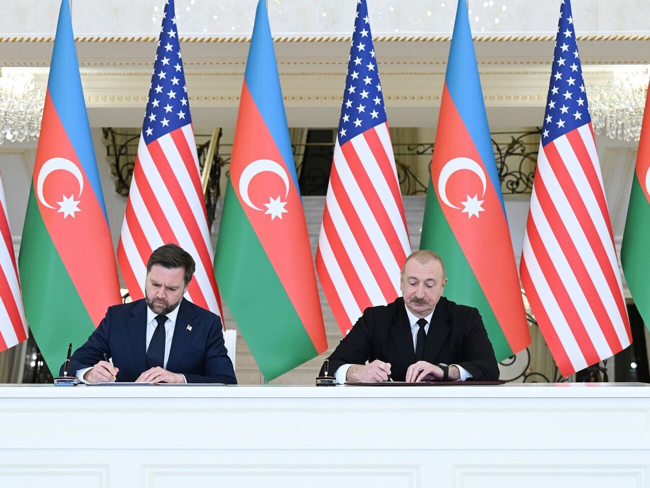 Азербайджан і США формалізують стратегічне партнерство: Алієв і Венс підписали документ