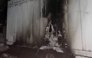 За версією слідства, підпали автомобілів здійснювали за допомогою запальнички