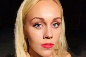 После развода Елена Тополя оказалась в эпицентре скандала из-за слитого в сеть интимного видео с ее участием