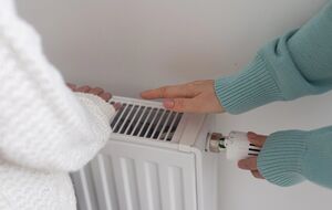 Из-за повреждений Дарницкой ТЭЦ подать тепло части домов сейчас невозможно