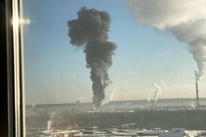 За однією з версій, НПЗ атакувало три дрони