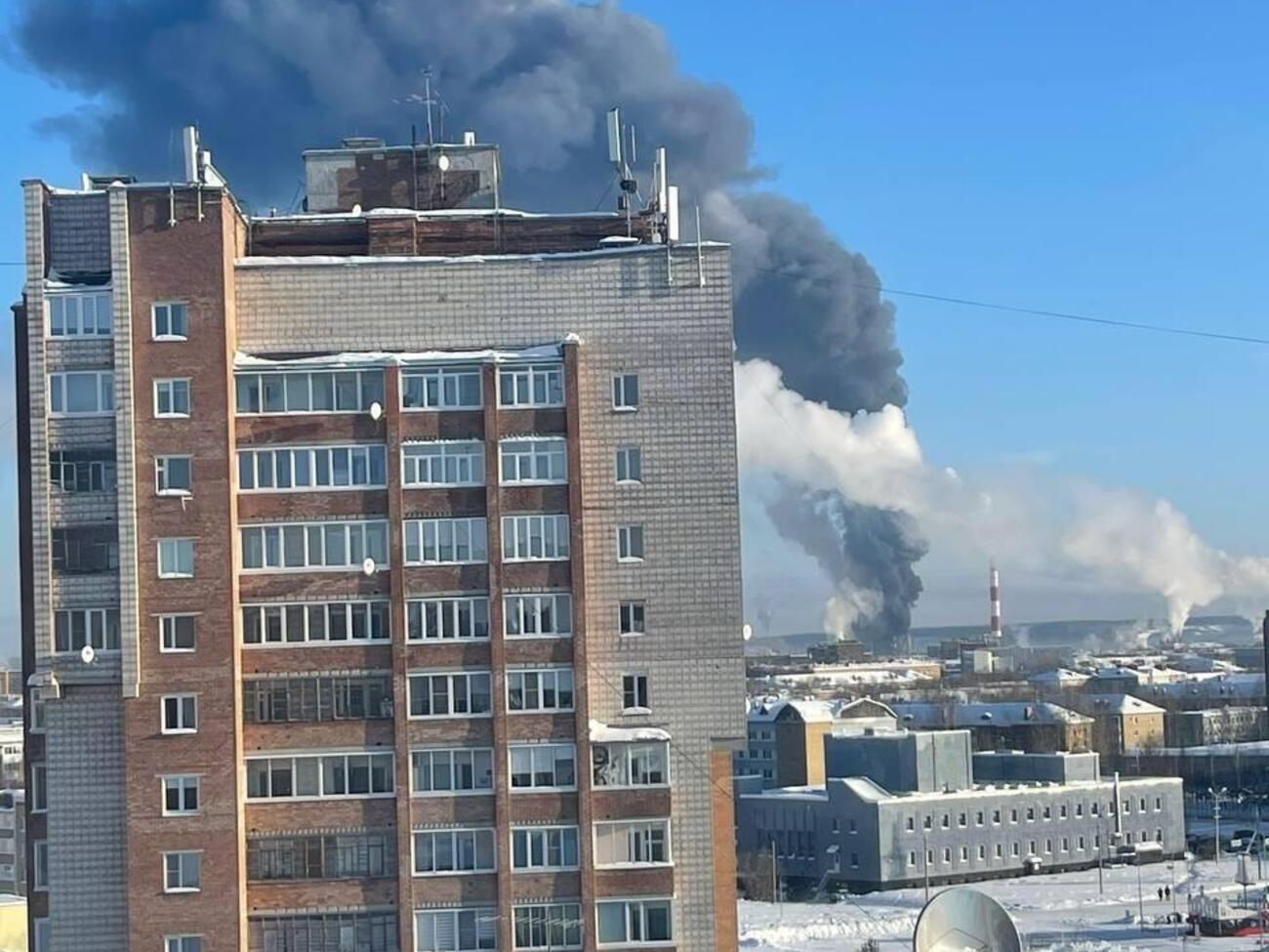 Появились кадры с последствиями поражения НПЗ