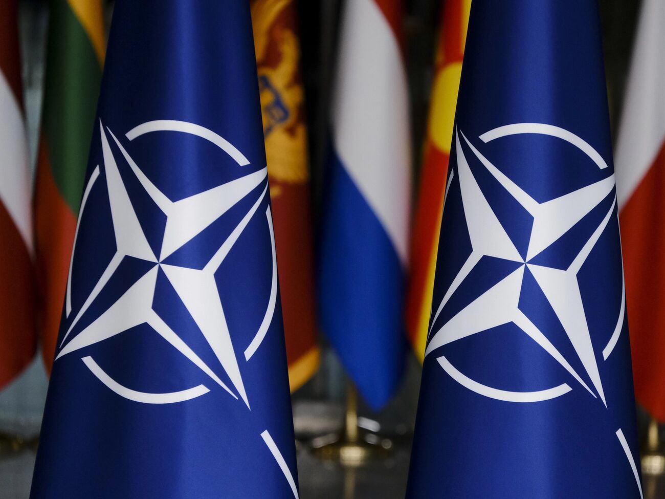 Чиновники обратились к США с заявлением по поводу НАТО