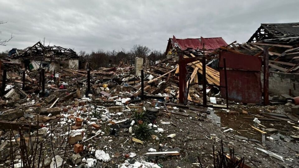 В зоне поражения оказался жилой сектор