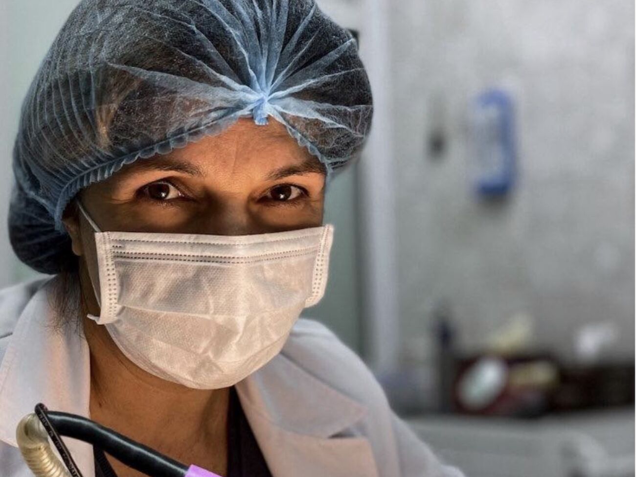 Моя перша меланома. Боса нога – і темна родимка, та сама, яку неможливо "розбачити"