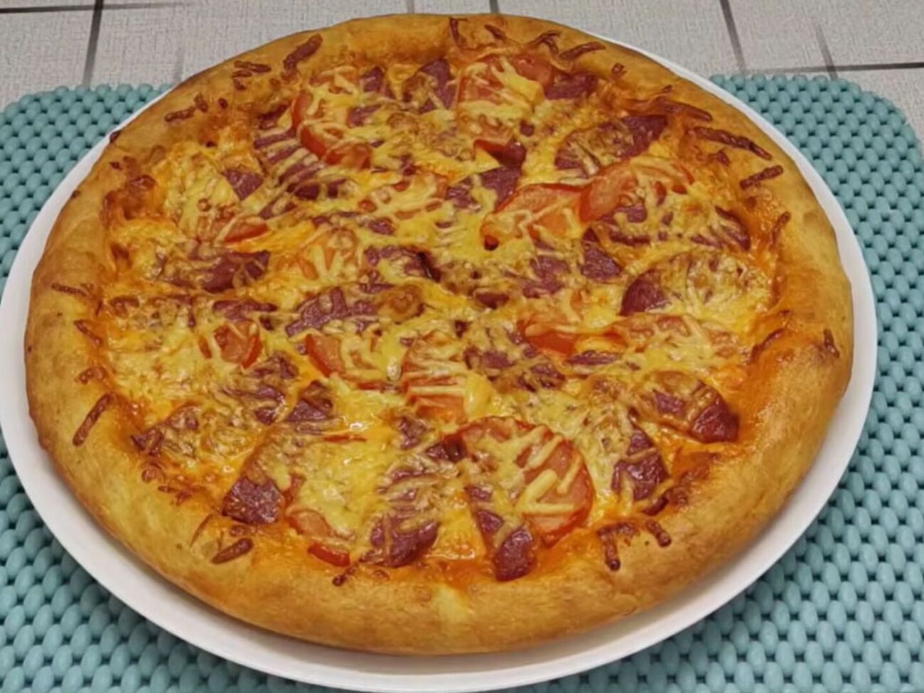 Выпекайте пиццу 15 минут