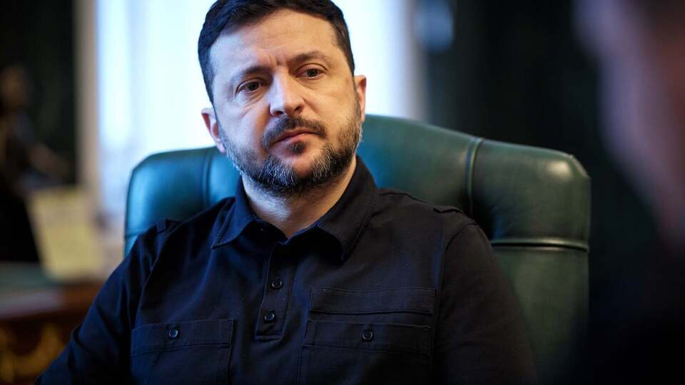 Для проведення виборів в Україні спочатку потрібно припинити війну РФ, зазначив Зеленський