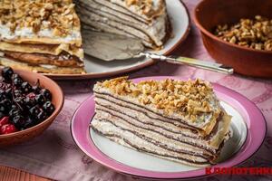 Торт из блинов следует остудить перед подачей
