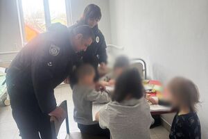 Батькам дітей теж оголосили підозру