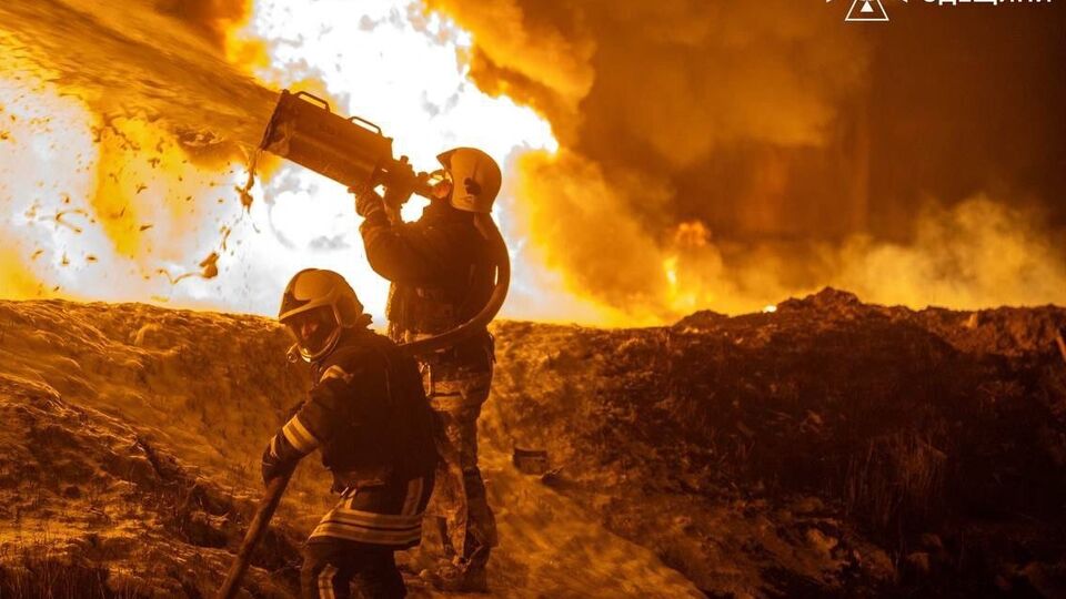 Из-за удара РФ произошли разлив и возгорание нефтепродуктов