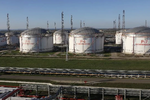 На территории терминала возник пожар