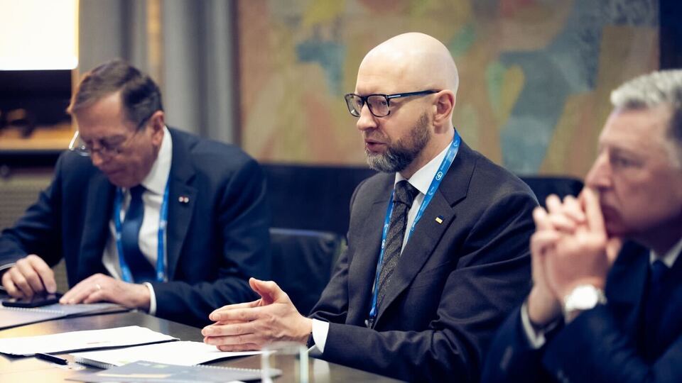 Яценюк запропонував надати союзникам перелік допомоги, яка потрібна для захисту української енергетики