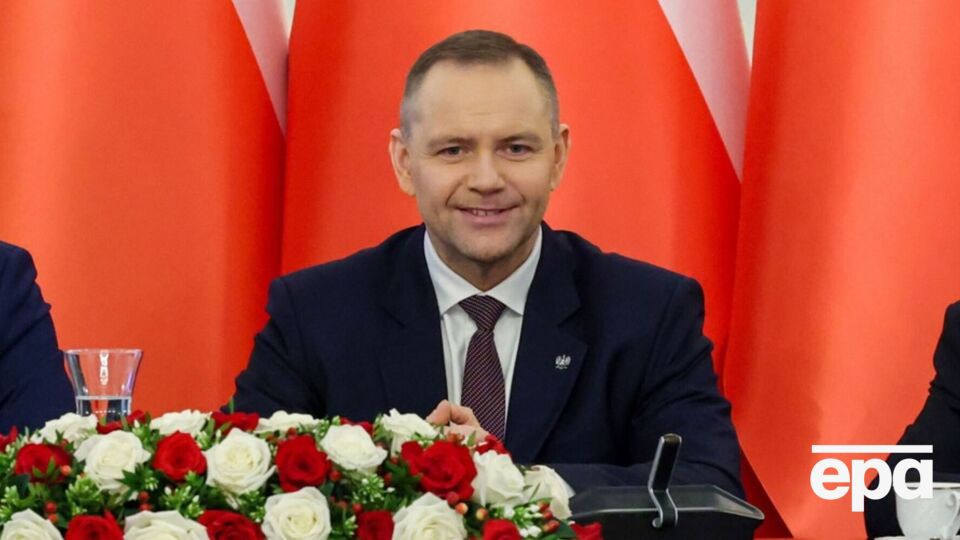 Навроцький зазначив, що Москва може відреагувати агресивно на будь-які кроки Варшави у сфері безпеки, зокрема в разі початку робіт над польською ядерною програмою