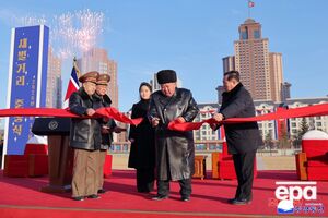 Ким Чен Ын назвал "мучениками" северокорейских военных, которые погибли "на полях боев в далекой чужой земле"