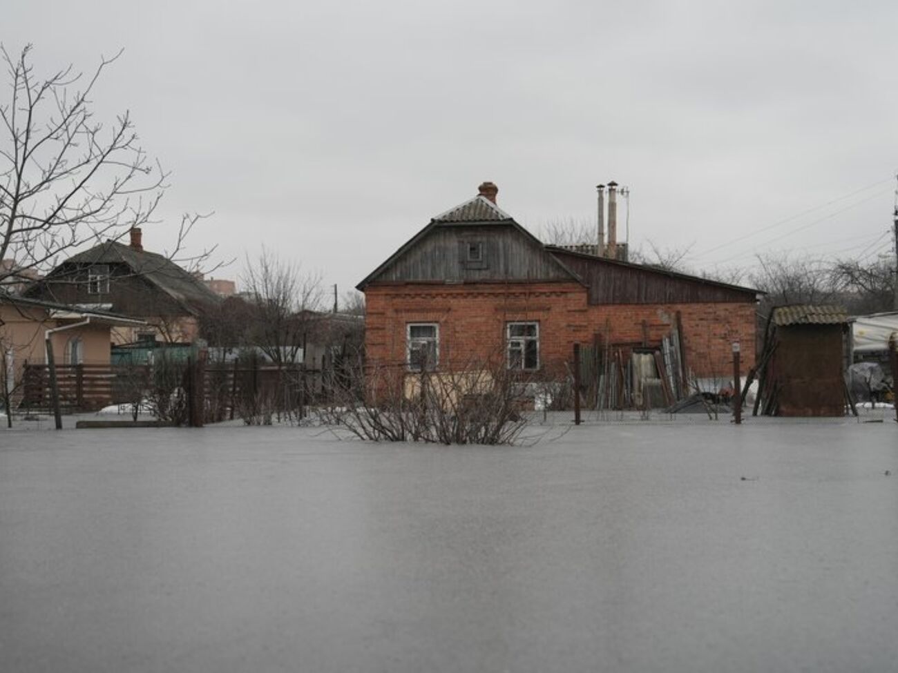 За оцінками місцевих, у Сумах підтоплено приблизно 40 будинків