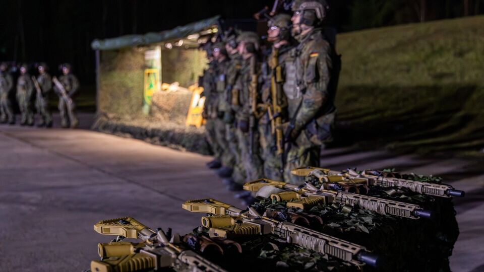 Міністерство оборони Німеччини планує якомога швидше залучити українських військових до підготовки німецької армії