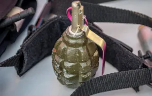 Через гранату евакуювали 19 людей