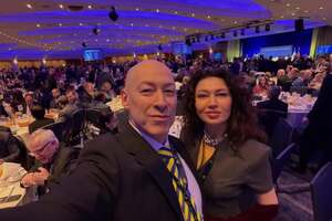 Выход ВСУ c Донбасса, взрывы в Москве, энергетическое перемирие, Монатик – "сын Коломойского". Стрим Бацман с Гордоном. Трансляция