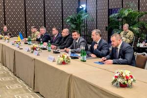 Зранку 18 лютого політична і військова групи продовжать роботу на тристоронніх переговорах у Женеві