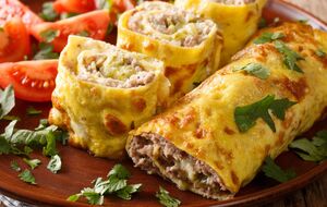 На 100 г фарша понадобится одно яйцо