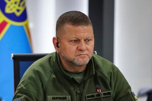 Залужний розповів, що під час обшуку телефонував Єрмаку й Малюку