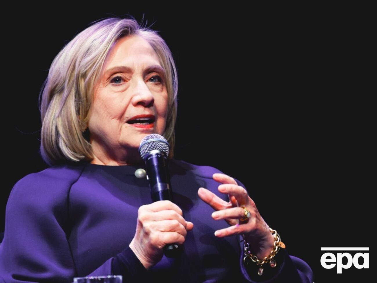 Клінтон розповіла, чому, на її думку, Трамп ніколи серйозно не критикував Путіна