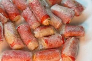 Для блюда понадобится рисовая бумага