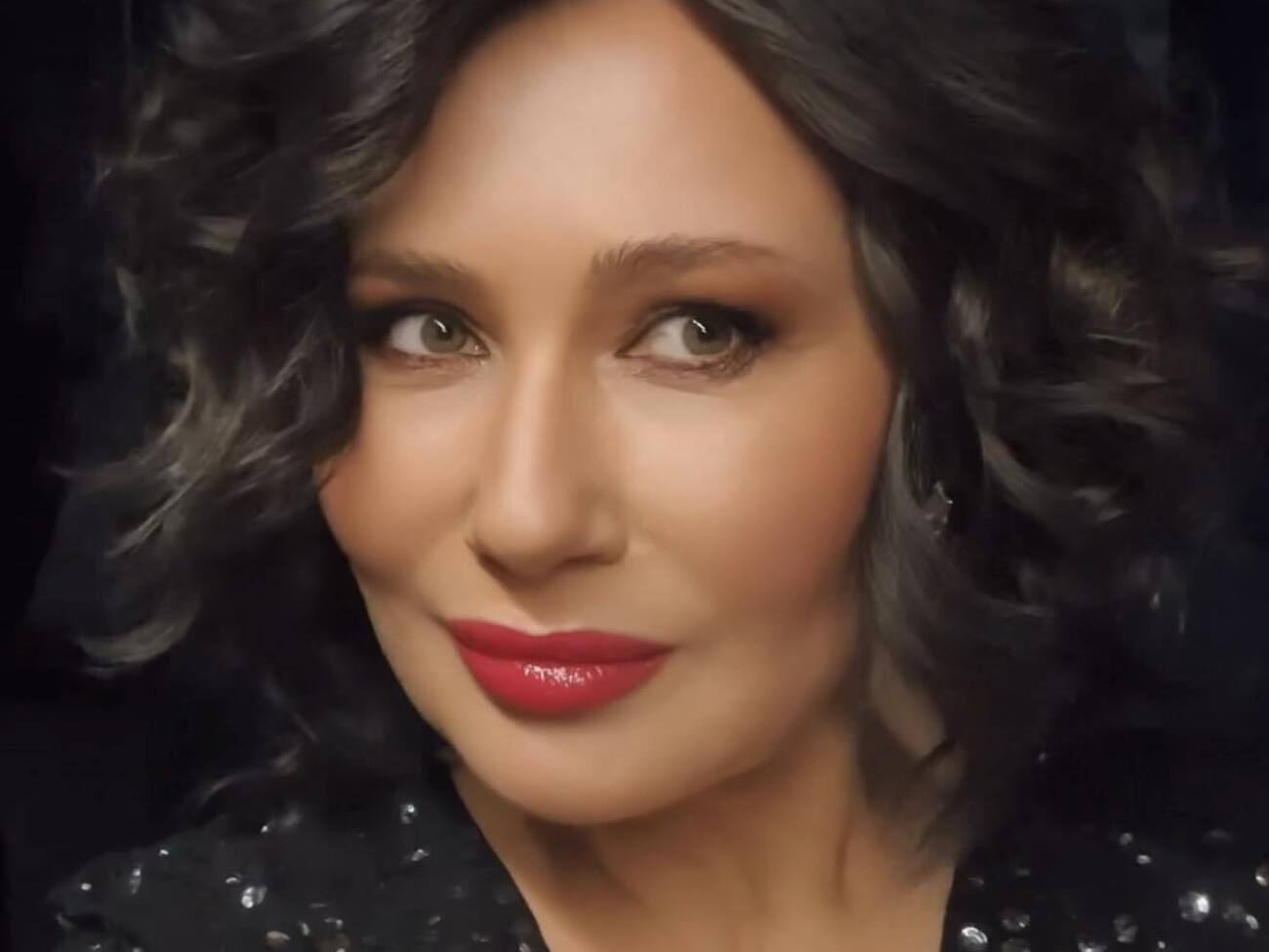 Мозгова відмовилася від подовженого волосся