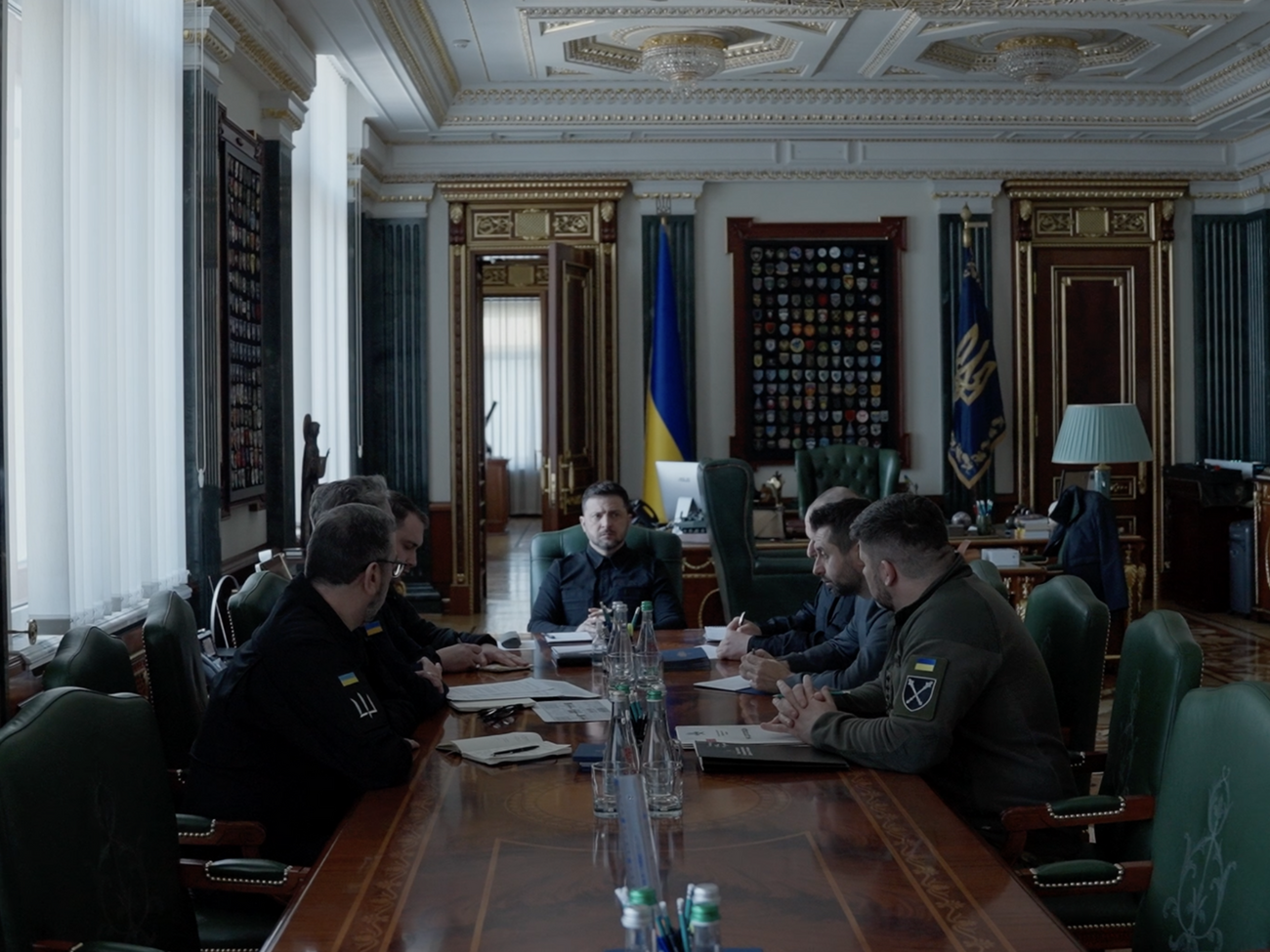 Президент подякував переговорній команді за чітку роботу й терпіння під час непростих переговорів із російською стороною