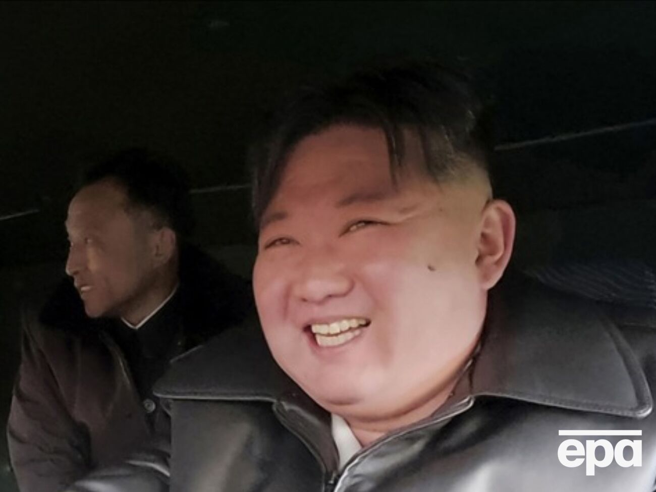 Кім Чен Ин назвав виробників РСЗВ "найбільшими революціонерами й патріотами"