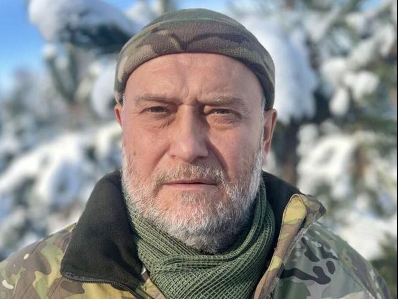 Усі, кого я перелічив, не ідеальні. Декому морду б набив, але… Якщо гризтися – програємо