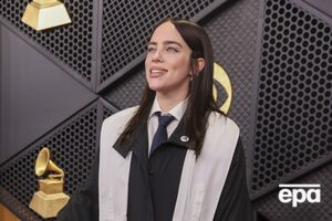 Айлиш призвала "продолжать бороться, высказываться и протестовать" против действий американской Иммиграционной и таможенной службы