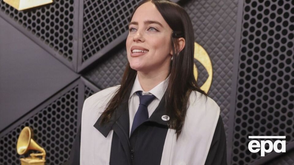 Айлиш призвала "продолжать бороться, высказываться и протестовать" против действий американской Иммиграционной и таможенной службы