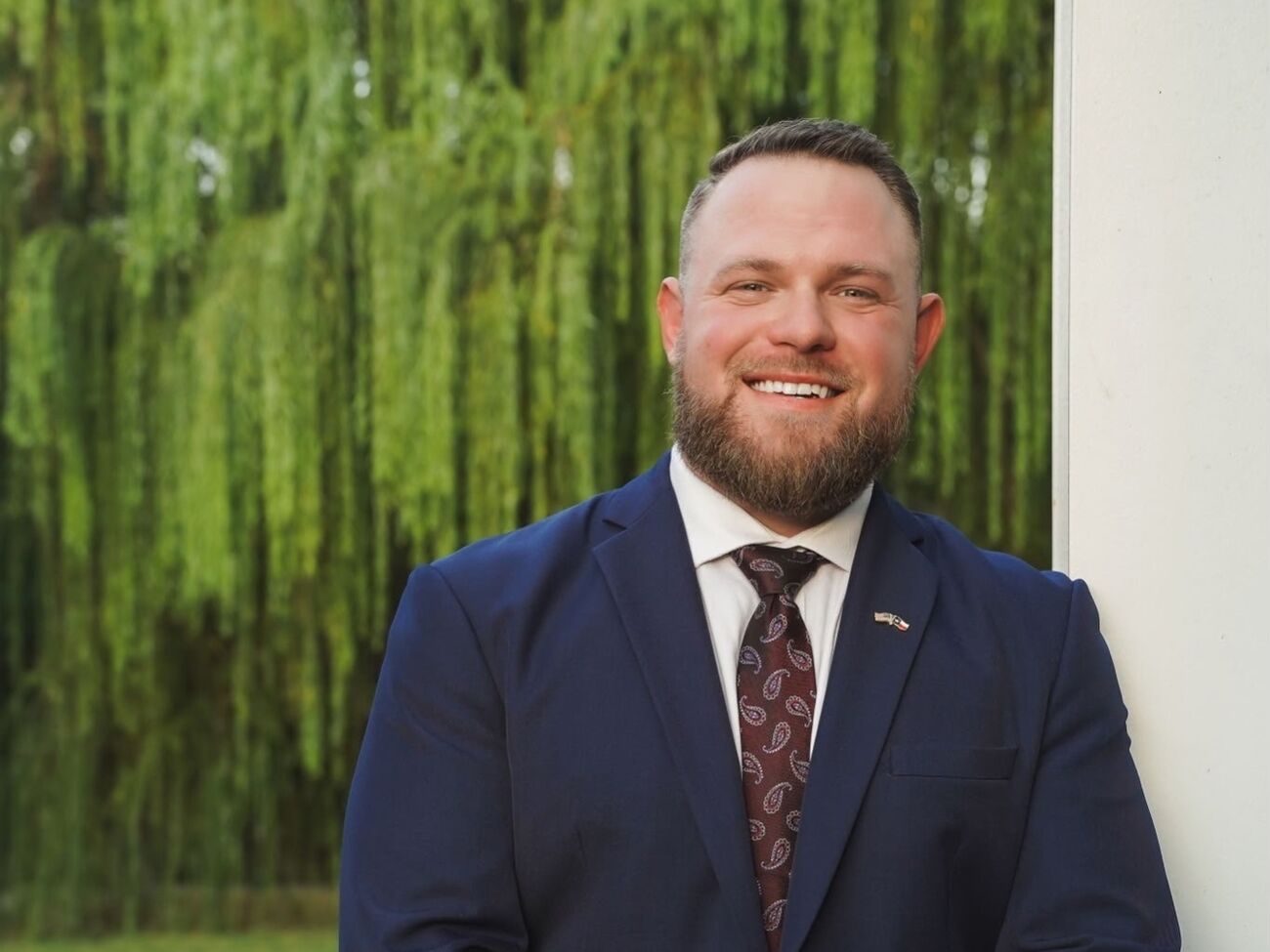 Ремет обошел кандидата от республиканцев