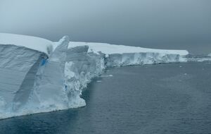 Ученые пробурят дыру в леднике