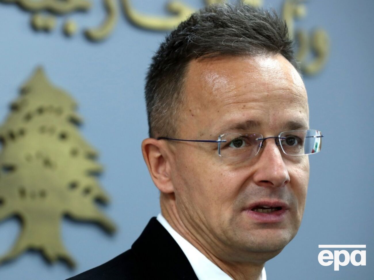 Угорщина вимагає скасувати рішення ЄС про заборону імпорту енергоносіїв із РФ, зазначив Сійярто