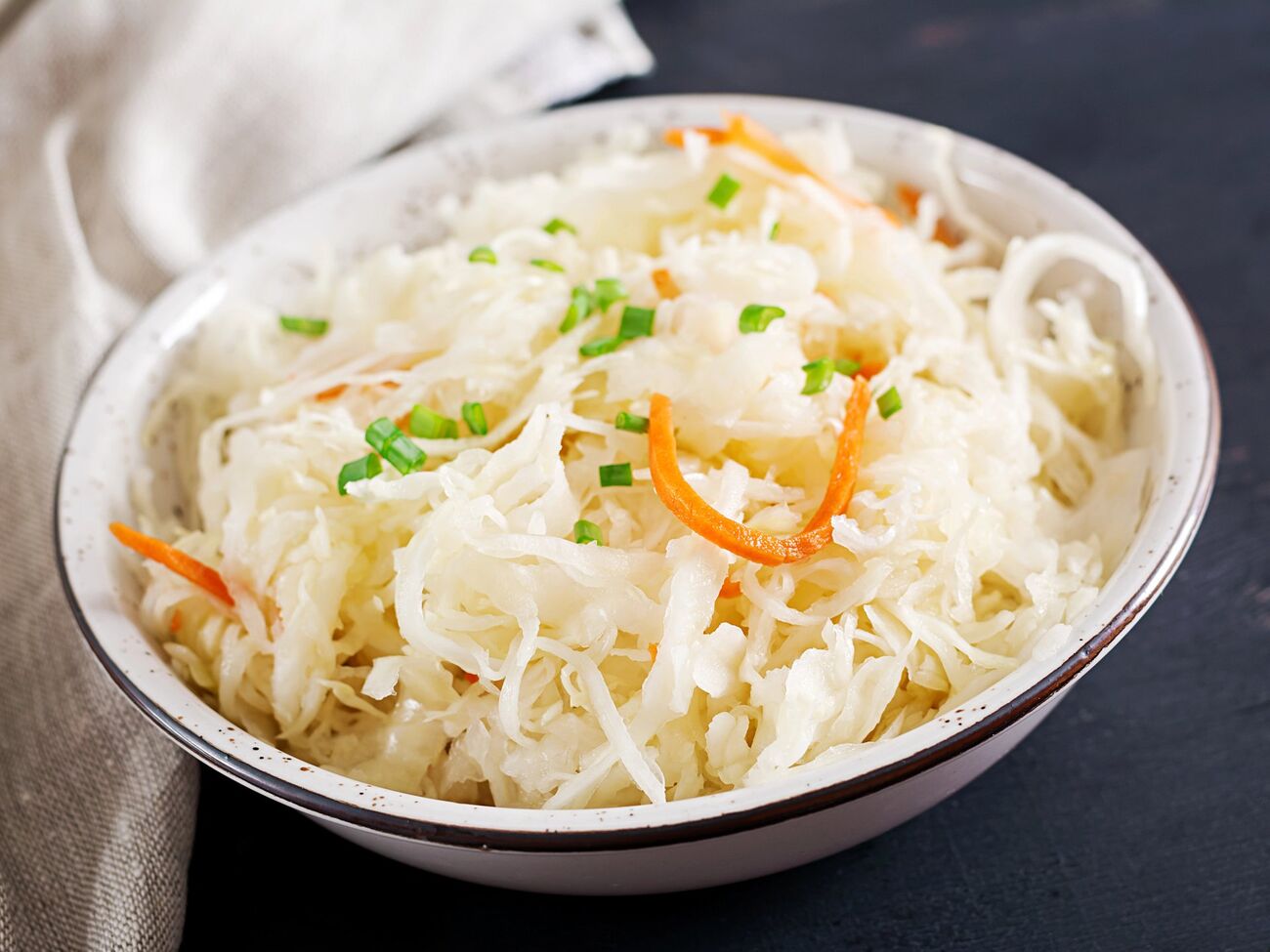 Для цього салату візьміть одне зелене яблуко