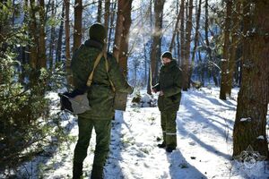 Белорусы рассказывают, что мужчин забирают быстро, часто даже не давая времени на сборы, а связь с ними после отправки исчезает