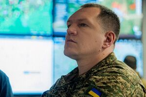 Пивненко считает, что Украина потеряла много населения и территорий, и потому не может просто остановиться и отдавать землю