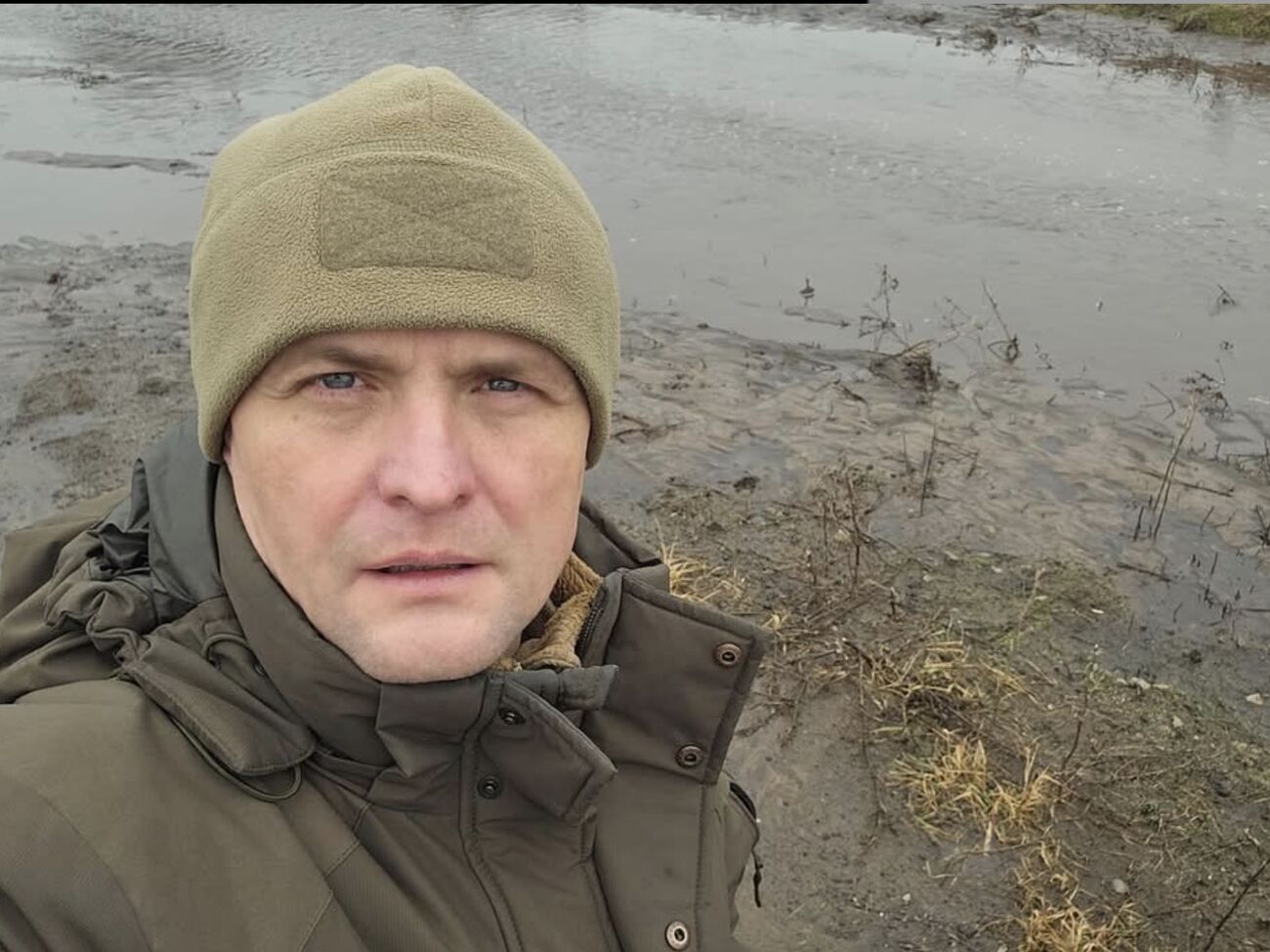 В весенних полях-морях – шторм, по обе стороны дорог горят фрегаты. Воздух полон весенними надеждами